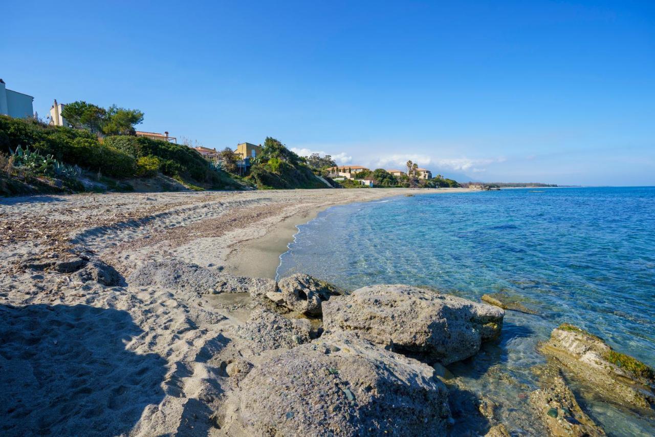La Caletta Corsa Con Due A 100 M Dal Mare Linguizzetta